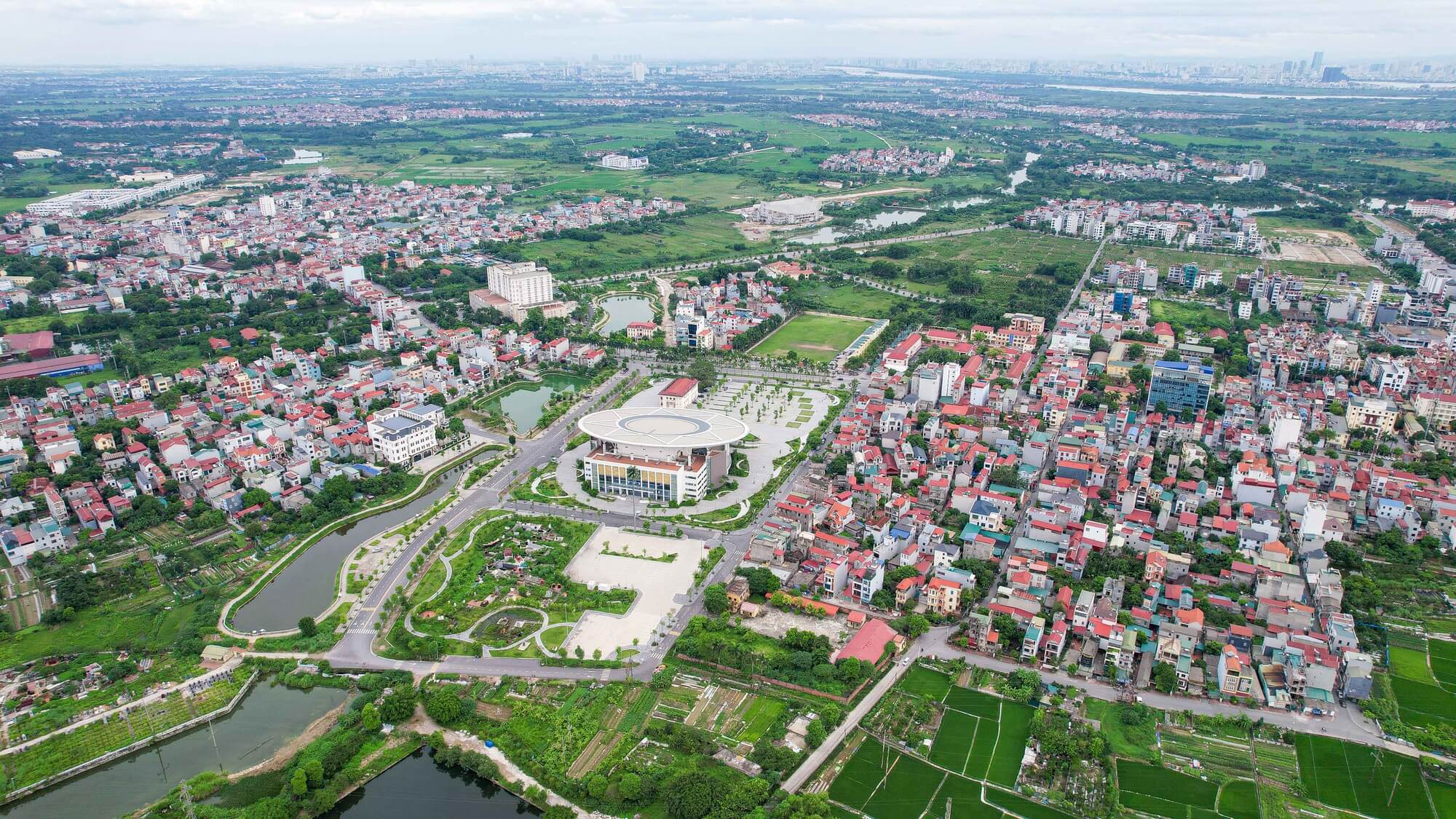 huyen-dong-anh-truoc-ngay-tro-thanh-quan-cua-tp-ha-noi